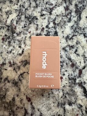 RHODE Pocket Blush - Freckle New